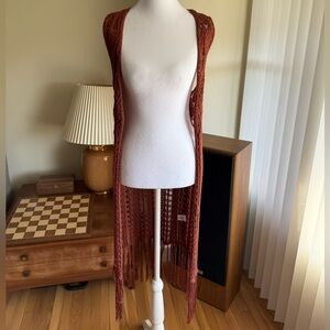 Sun & Shadow Crochet Long Fringe Vest Rust Boho Duster XS